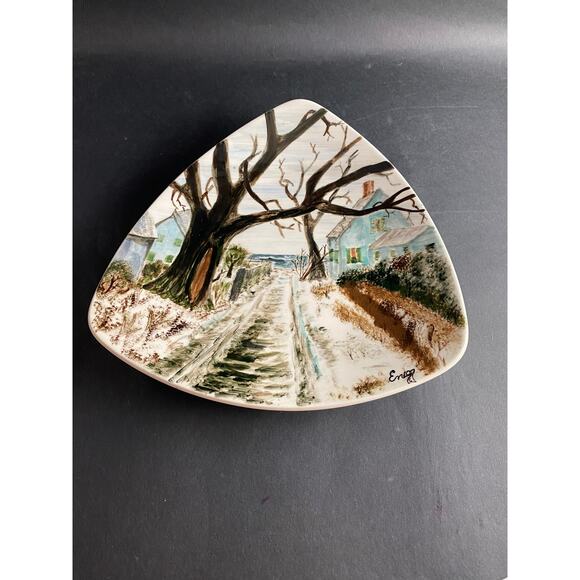 Coastal Winter Scene Hand Painted Large Trinket Dish | Triangular Footed - Picture 2 of 8